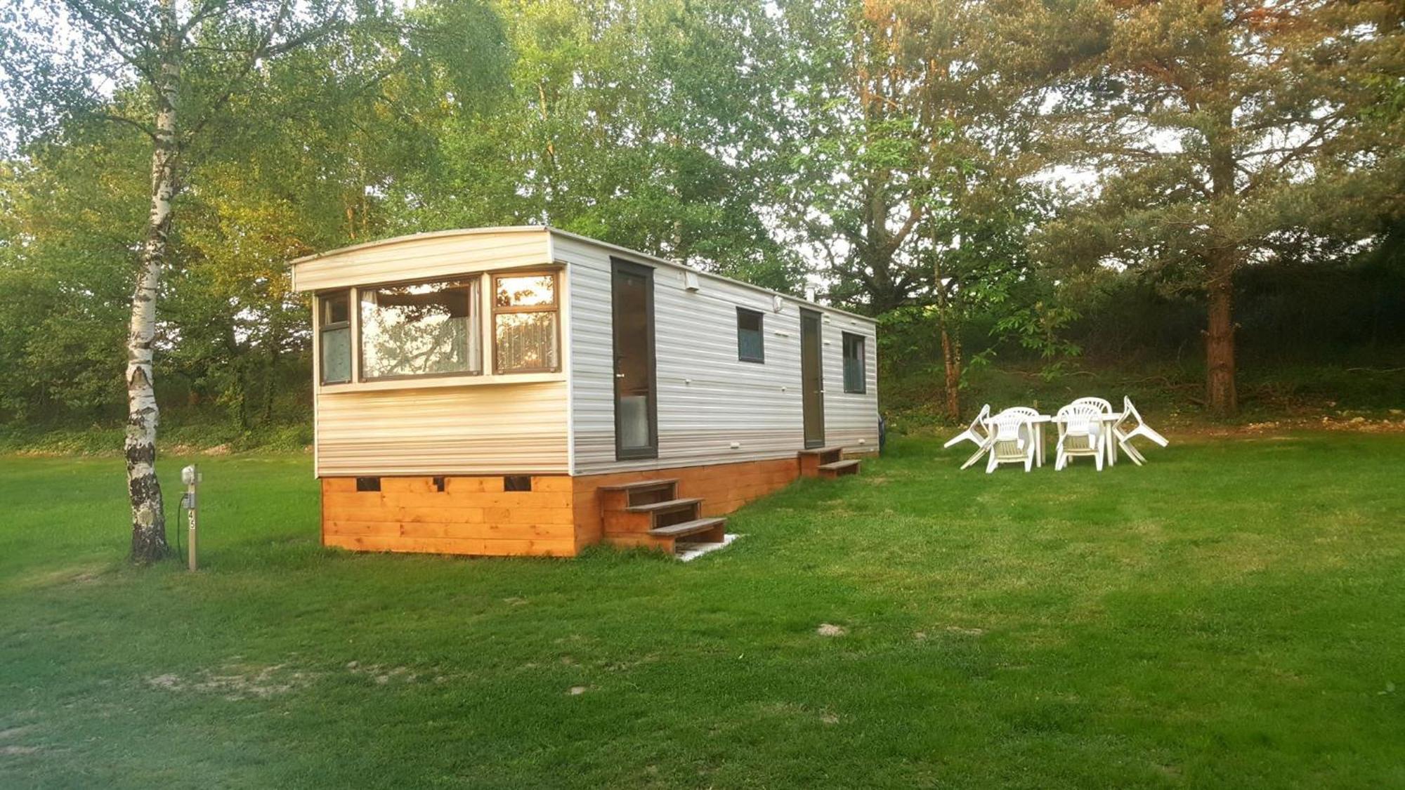 Camping De La Reuille Flere-la-Riviere Exterior foto